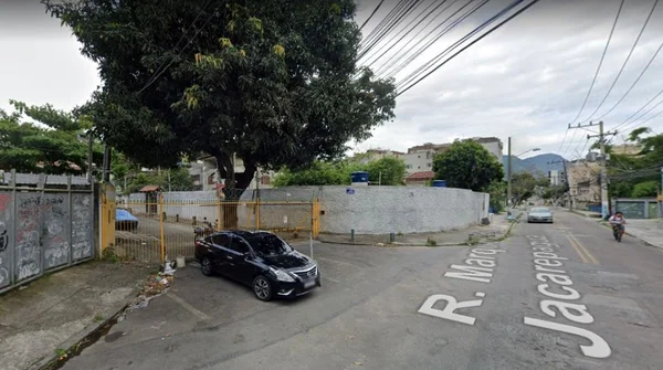 Mulher é encontrada morta após incêndio dentro de casa no RJ
