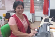 Professora de educação especial já precisou levar materiais da própria casa para auxiliar alunos