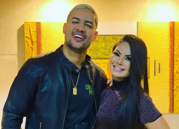 Viúvo homenageia Paulinha Abelha no dia em que ela completaria 45 anos