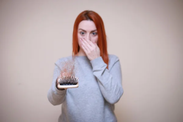 Estudo mostra por que o estresse causa perda de cabelo