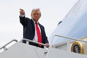 Presidente Donald Trump no Air Force One Presidente Donald Trump no Air Force One