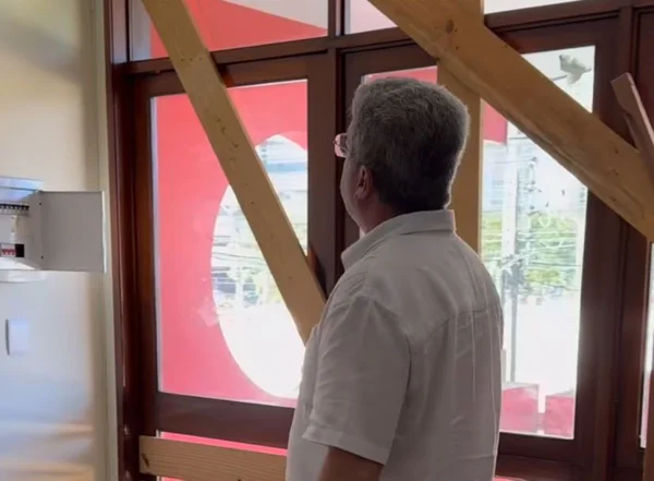 Diretório PT invasão vandalismo