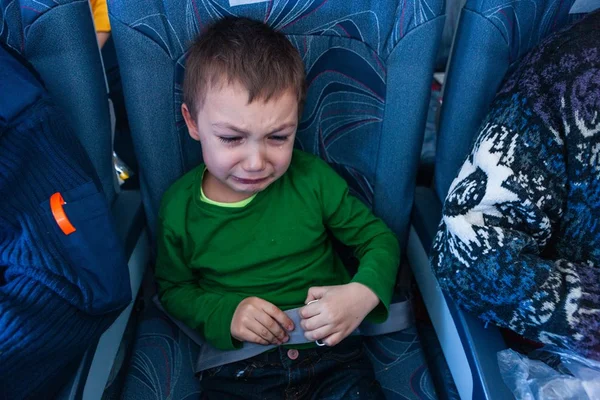 5 dicas para amenizar a dor de ouvido das crianças no avião