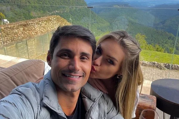 Rick Maia e Bárbara Heck