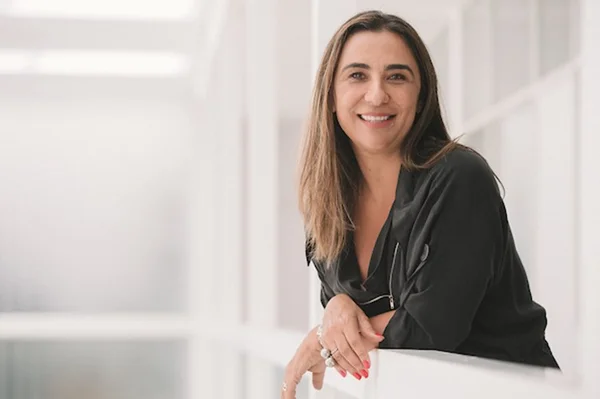 Conheça Daniella Naegele, designer responsável pelo sucesso da Avanzzo