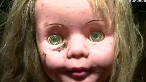 Moradores de Recife usam “boneca do mal” para assustar bandidos e “gente feia”