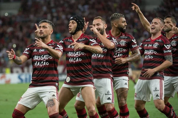 Cruzeiro rebaixado e Flamengo soberano: o balanço do Brasileirão