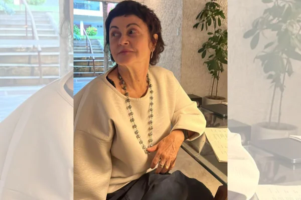 Gisel Carriconde Azevedo integra mostra Constelações Contemporâneas