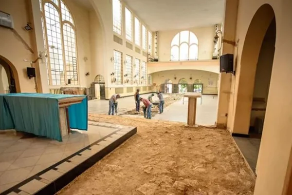 Igreja pede doação de ouro aos fiéis: “Aquele brinco que se quebrou”