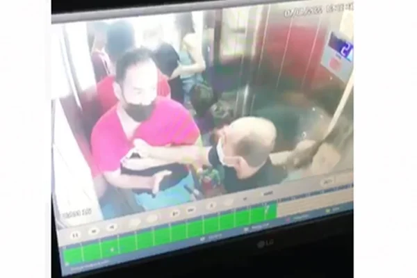 Vídeo: PM de Minas aponta arma para morador do DF dentro de elevador