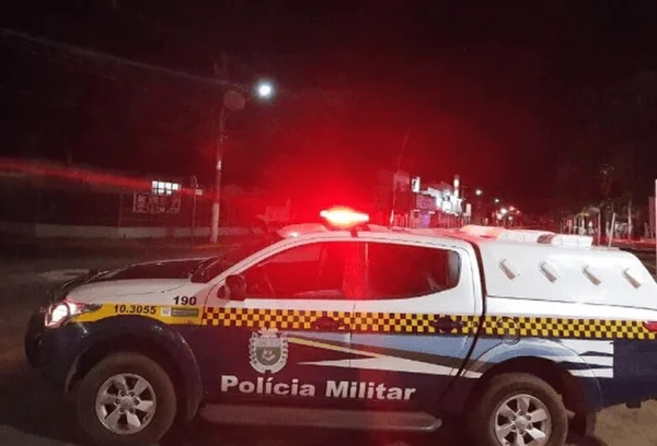 Homem é preso após ameaçar os pais e incendiar carro da família em MS