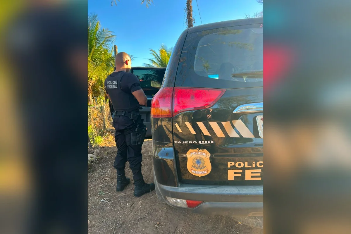 Na ação policial, a PF apreendeu aparelhos eletrônicos, que contribuirão para a eventual descoberta de outros crimes Na ação policial, a PF apreendeu aparelhos eletrônicos, que contribuirão para a eventual descoberta de outros crimes