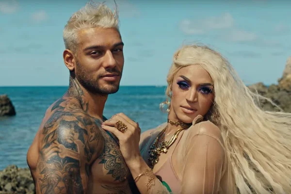Ator pornô gay sugere sexo a 3 após ver clipe de Pabllo e Lucas Lucco