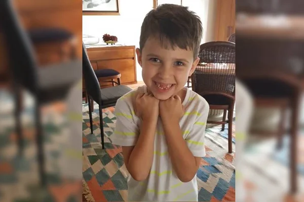 Repórter da ESPN que perdeu filho de 5 anos recebe carinho de fãs