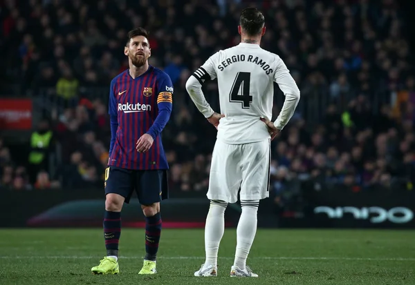 Barcelona e Real Madrid disputam “El Clasico” com cara de final