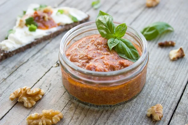 Pesto vermelho