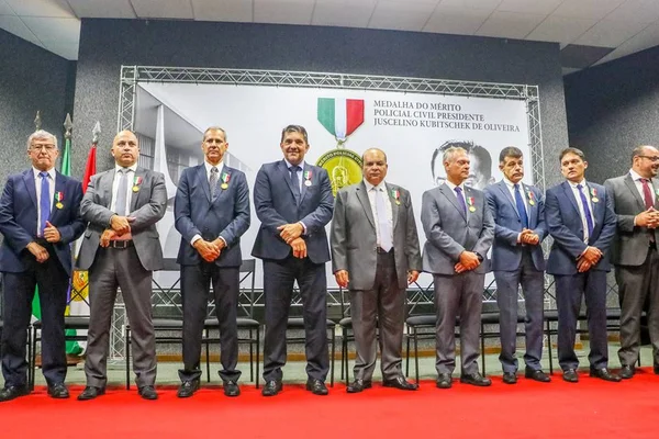 Governador Ibaneis Rocha recebe Medalha do Mérito Policial Civil Presidente Juscelino Kubitschek
