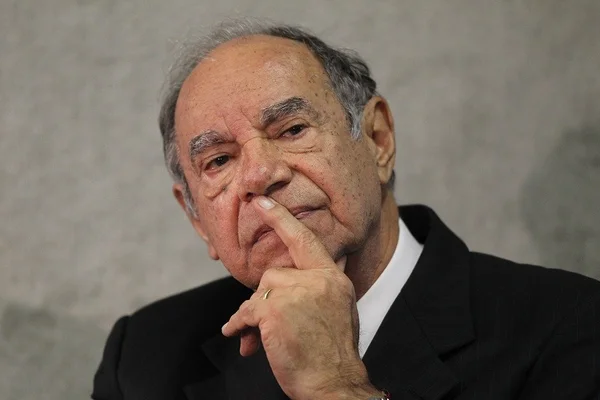 Coronel Ustra, ex-chefe do DOI-Codi durante a ditadura, morre em Brasília