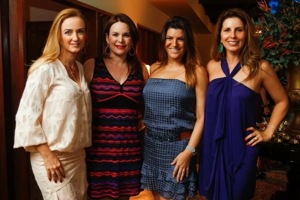 Marianda Graça Miziara, Isabela Lira, Karina Lima e Daniela Endres Marianda Graça Miziara, Isabela Lira, Karina Lima e Daniela Endres