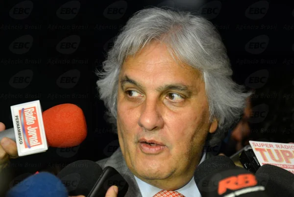 Cortes de gastos e reforma ministerial serão anunciados amanhã, diz Delcídio