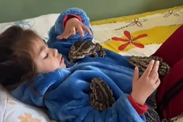 Lívia Gabriella da Silva, dois anos,