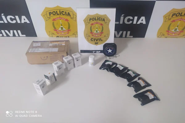 Anabolizantes apreendidos no aeroporto chegariam a área nobre de Brasília