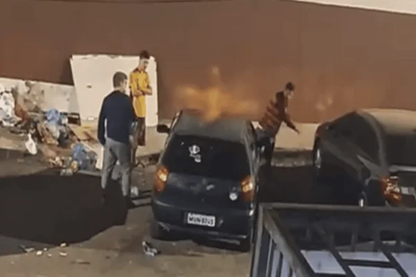 Aposentado tem carro apedrejado após bater em bicicleta no Paranoá
