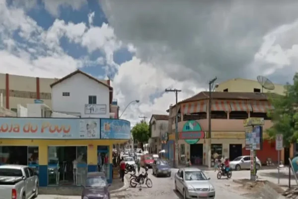 Imagem colorida de entrada da loja - Metrópoles