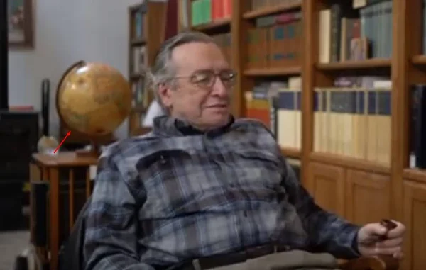 Olavo de Carvalho: não há nada que refute que a Terra é plana
