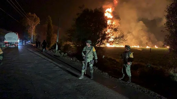 Explosão em duto de gasolina já soma 66 vítimas fatais no México
