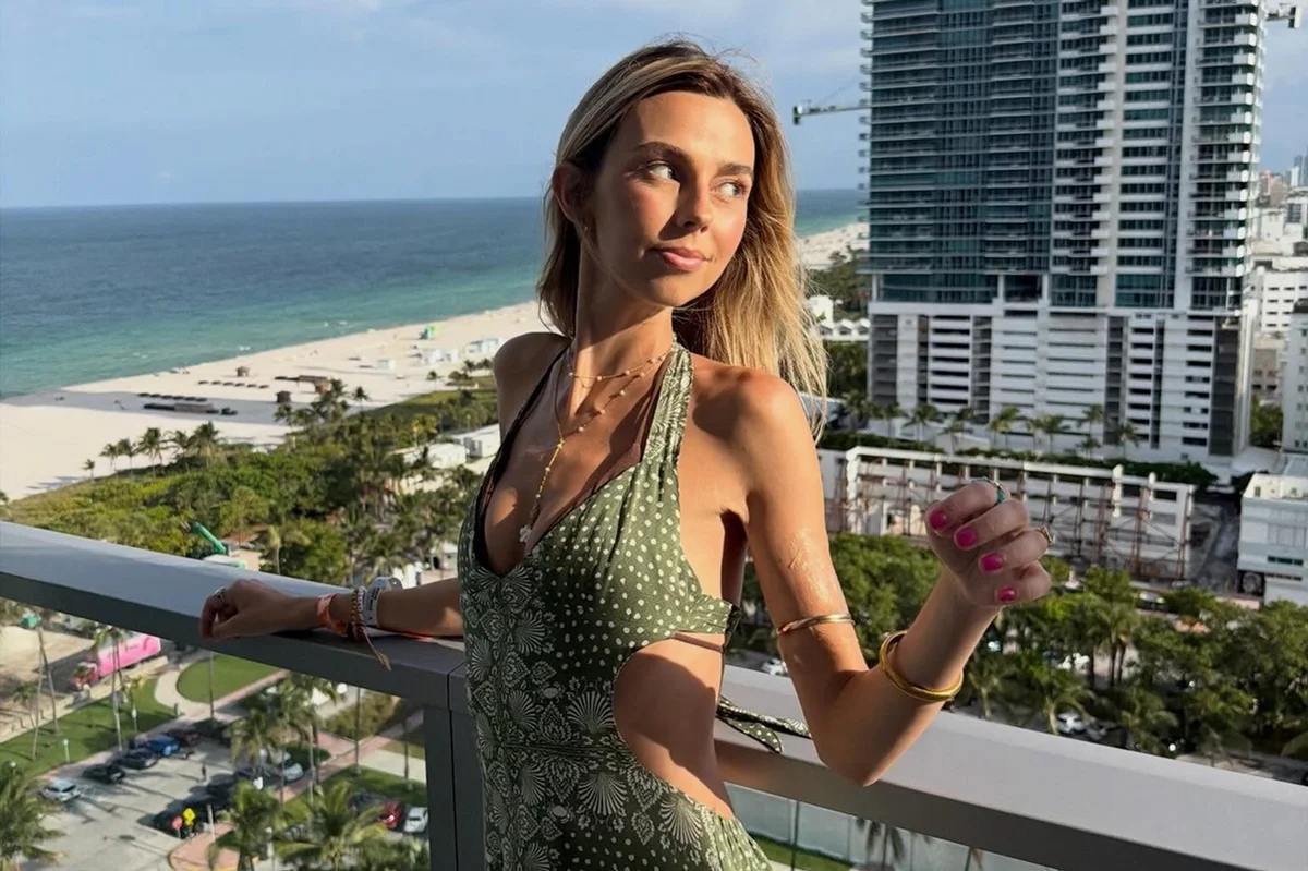 A influenciadora Sydney Towle A influenciadora Sydney Towle
