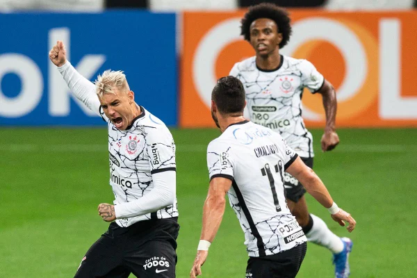 O interesse da XP em transformar o Corinthians em clube-empresa