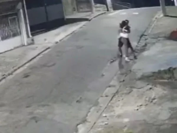 O estupro ocorreu na Avenida Índios Goiás, na Vila Cosmopolita, na zona leste