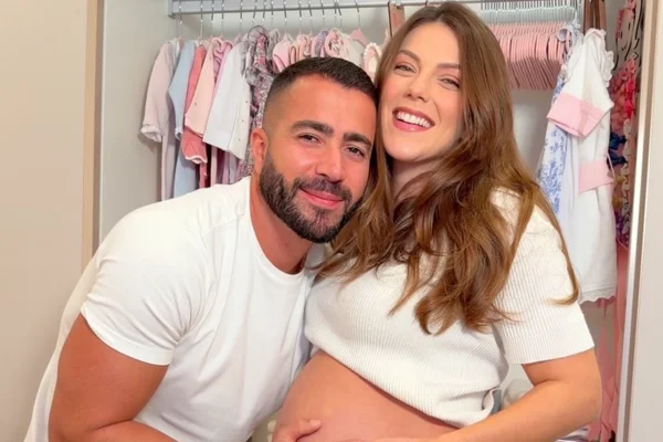 Filho de Bell Marques celebra nascimento da filha: “Maior emoção”