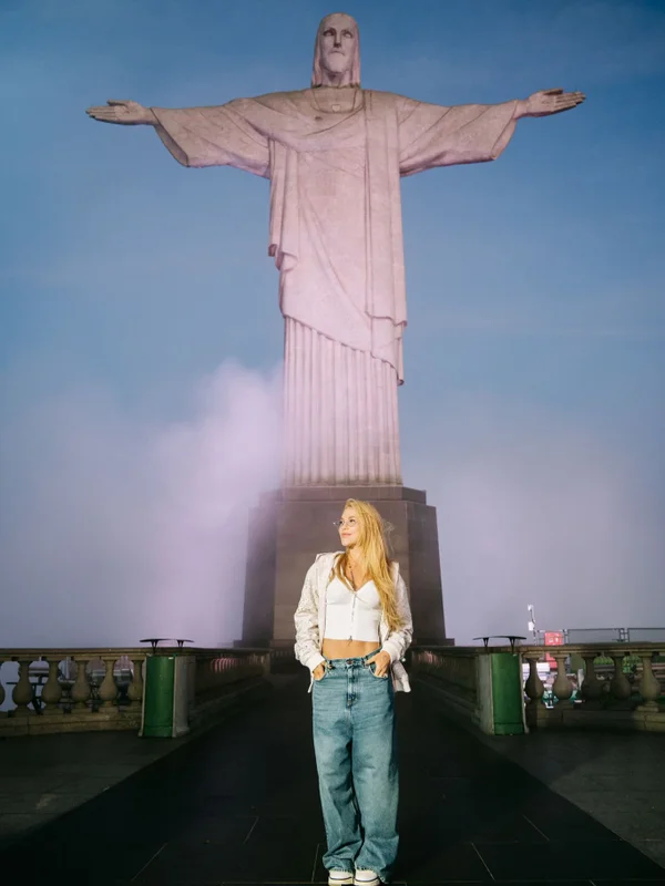 Virginia comenta ida ao Cristo Redentor: “Acordei três da manhã” - destaque galeria Virginia comenta ida ao Cristo Redentor: “Acordei três da manhã” - destaque galeria