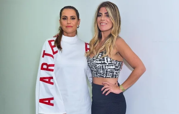 Deborah Secco encontra Bruna Surfistinha da vida real e protesta