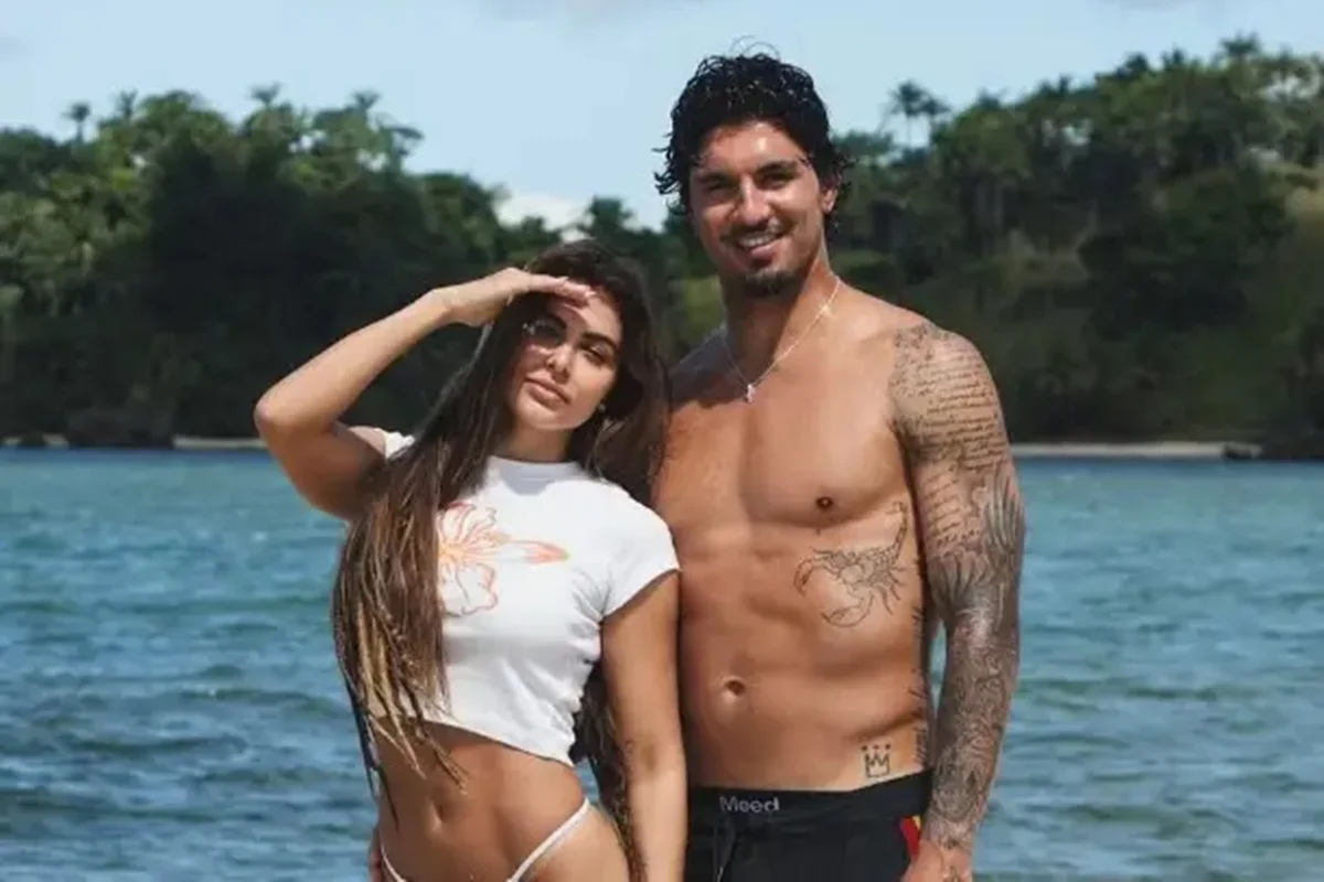 Gabriel Medina pede Isabella Arantes em casamento