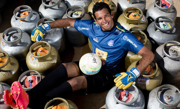 A vida sem glamour de quem joga futebol no DF