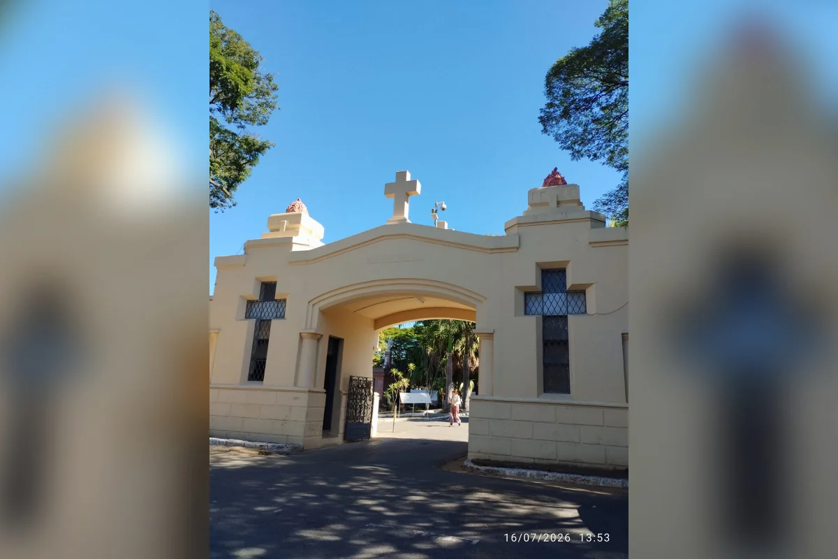 Entrada do Cemitério do Bonfim em BH Entrada do Cemitério do Bonfim em BH