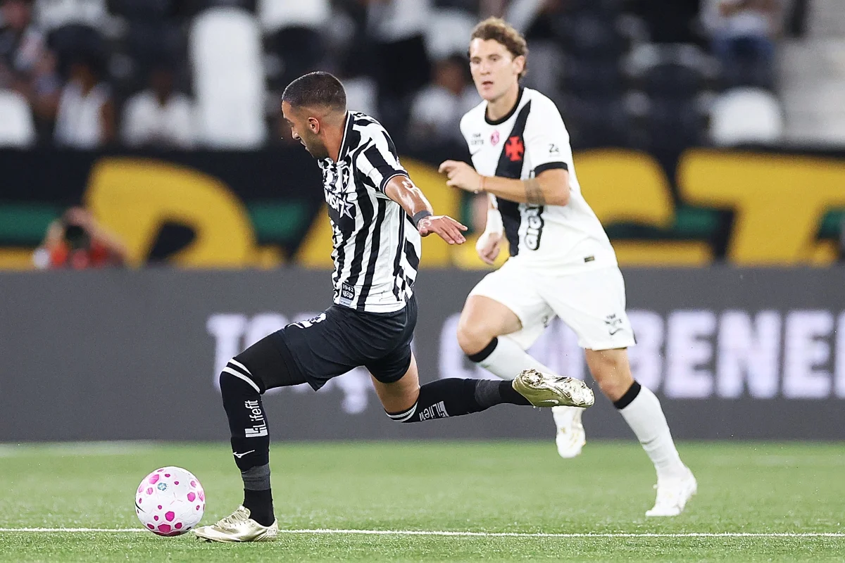 Botafogo e Vasco se enfrentaram pelo Brasileirão Botafogo e Vasco se enfrentaram pelo Brasileirão