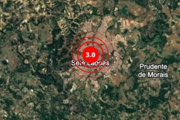 Imagem colorida mostra mapa com indicação do tremor de terra em Sete Lagoas, Minas Gerais - Metrópoles