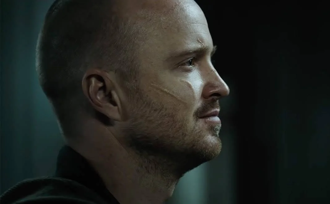 <b>Ritmo semelhante ao de Breaking Bad</b>. A julgar pelas imagens mostradas nas prévias, dá para esperar um thriller de crime/neofaroeste na linha de Breaking Bad, cujos melhores episódios se concentram a partir da terceira temporada. Resta saber se Gilligan conseguirá entregar algo à altura de capítulos como o icônico Ozymandias, dirigido por Rian Johnson (Star Wars: Os Últimos Jedi). Não por acaso, as expectativas em torno de El Camino não são nada moderadas <b>Ritmo semelhante ao de Breaking Bad</b>. A julgar pelas imagens mostradas nas prévias, dá para esperar um thriller de crime/neofaroeste na linha de Breaking Bad, cujos melhores episódios se concentram a partir da terceira temporada. Resta saber se Gilligan conseguirá entregar algo à altura de capítulos como o icônico Ozymandias, dirigido por Rian Johnson (Star Wars: Os Últimos Jedi). Não por acaso, as expectativas em torno de El Camino não são nada moderadas