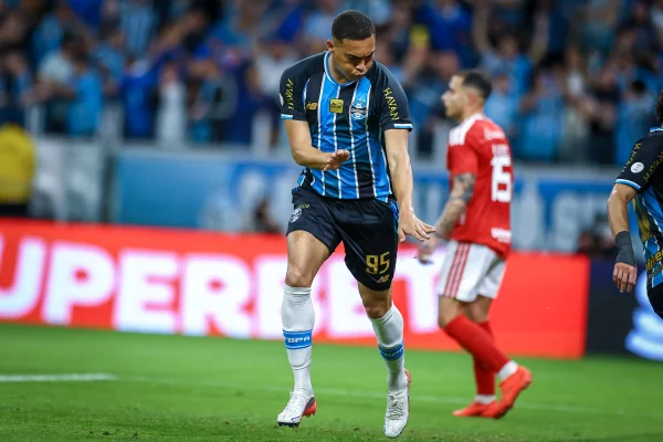 Copa do Brasil: Gre-Nal termina com provocação e briga no túnel de acesso