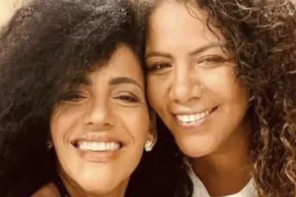 Namorada de Davi, Mani Reggo, com a irmã, Fabiana Reggo