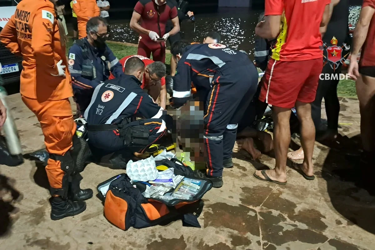 Jovem morre, aos 19 anos, após se afogar no Lago Paranoá, em Brasília Jovem morre, aos 19 anos, após se afogar no Lago Paranoá, em Brasília