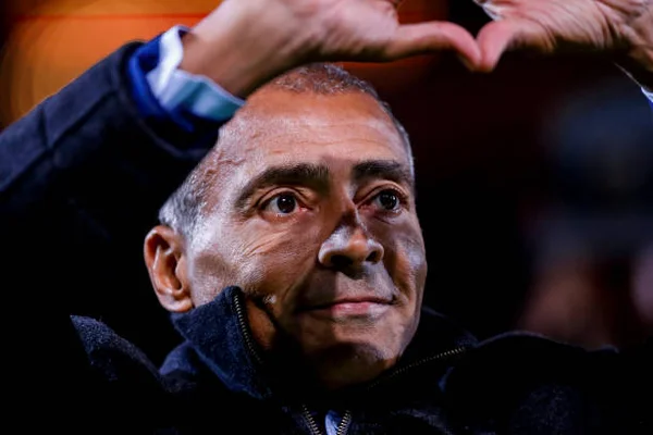 As mamatas dos “parças” de Romário com dinheiro público