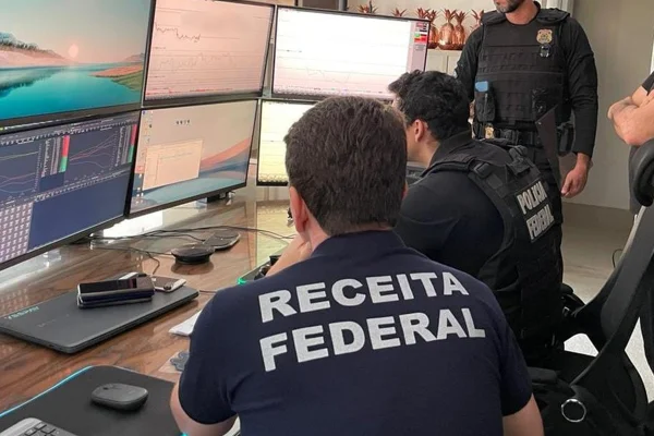 Receita Federal - Metrópoles