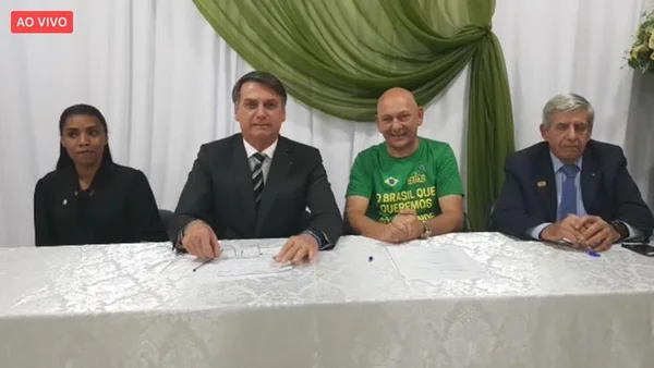 Bolsonaro: “Faremos todo possível para a Venezuela voltar ao normal”
