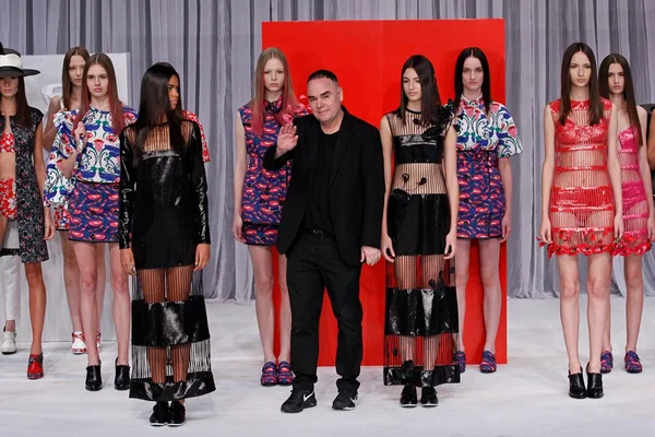 Desfile de Reinaldo Lourenço
