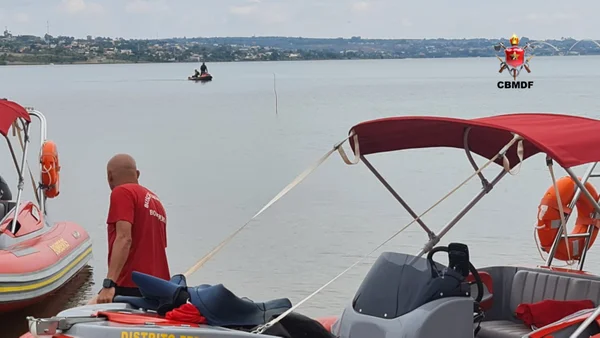 Bombeiros retomam buscas por jovem de 27 anos no Lago Paranoá